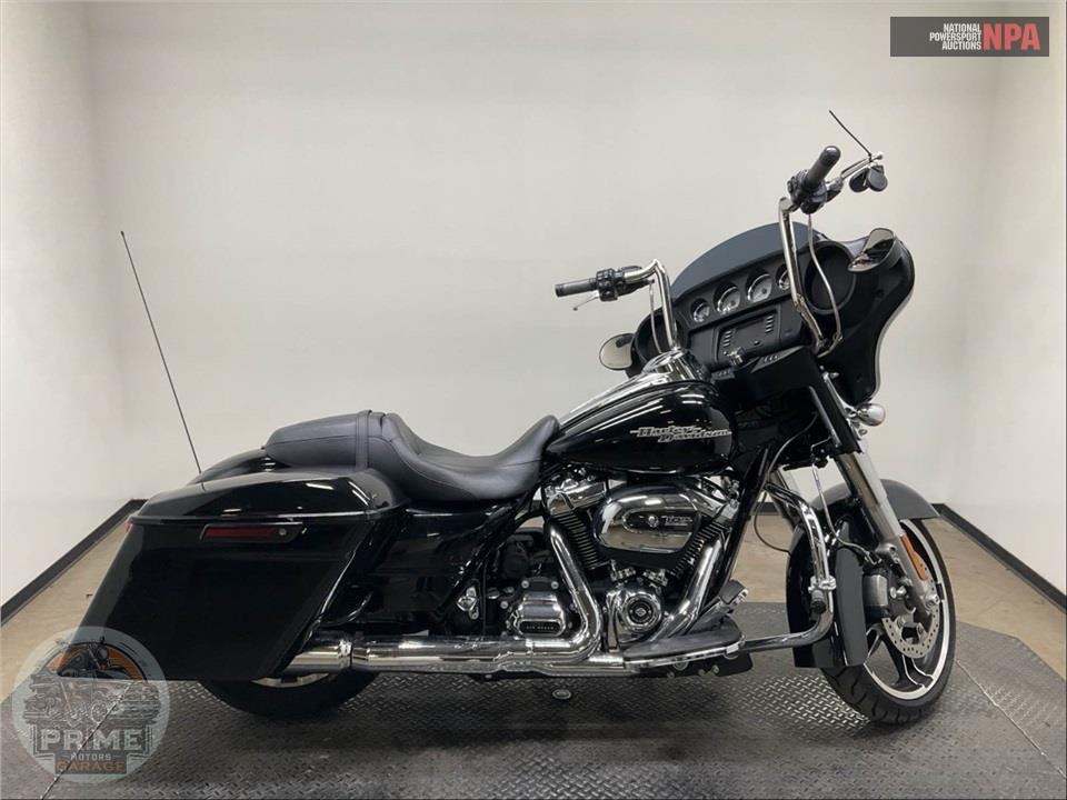 2017 Harley-Davidson FLHX STREET GLIDE — фото 1