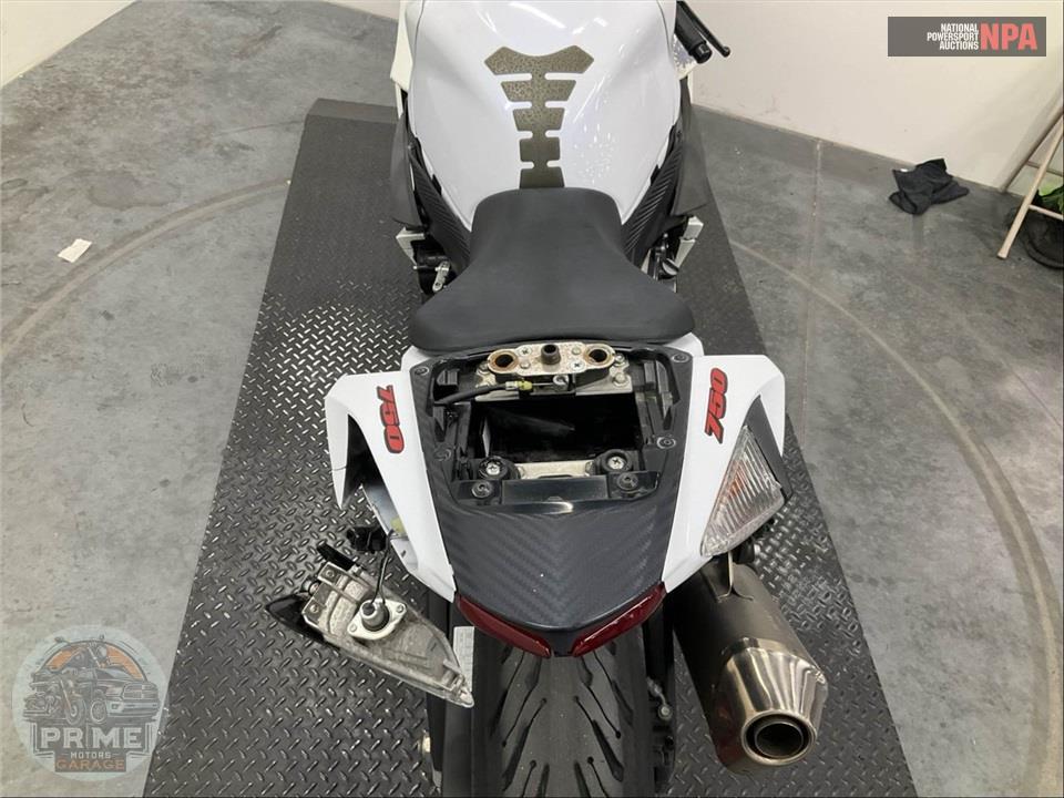 2017 Suzuki GSX-R750L7 — фото 25