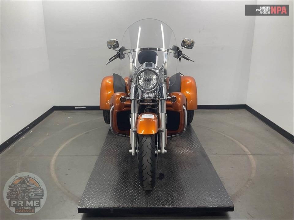 2015 Harley-Davidson FLRT FREE WHEELER — фото 2