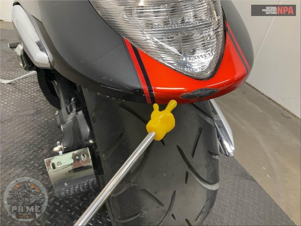 2011 Suzuki M109R BOULEVARD LIMI EDIT — фото 21