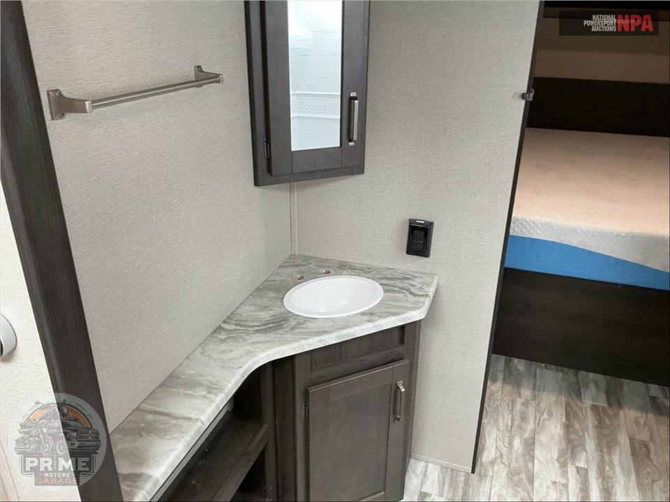 2022 Grand Design Recreational Vehicles M-245RL TRANSCEND XPLOR SERIES — фото 15