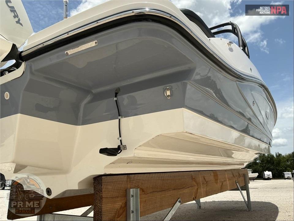 2025 Sea Ray Boats SPX 230(*) SPX SERIES L=24/E=1-200HP MERCURY OB — фото 12
