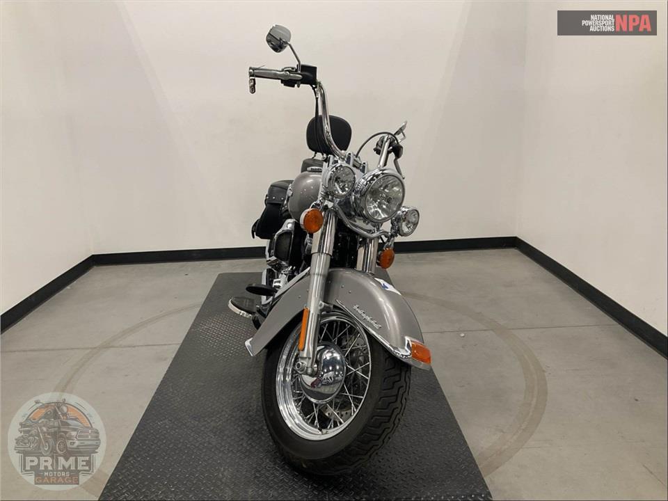 2016 Harley-Davidson FLSTC HERITAGE SOFTAIL CLASSIC — фото 2