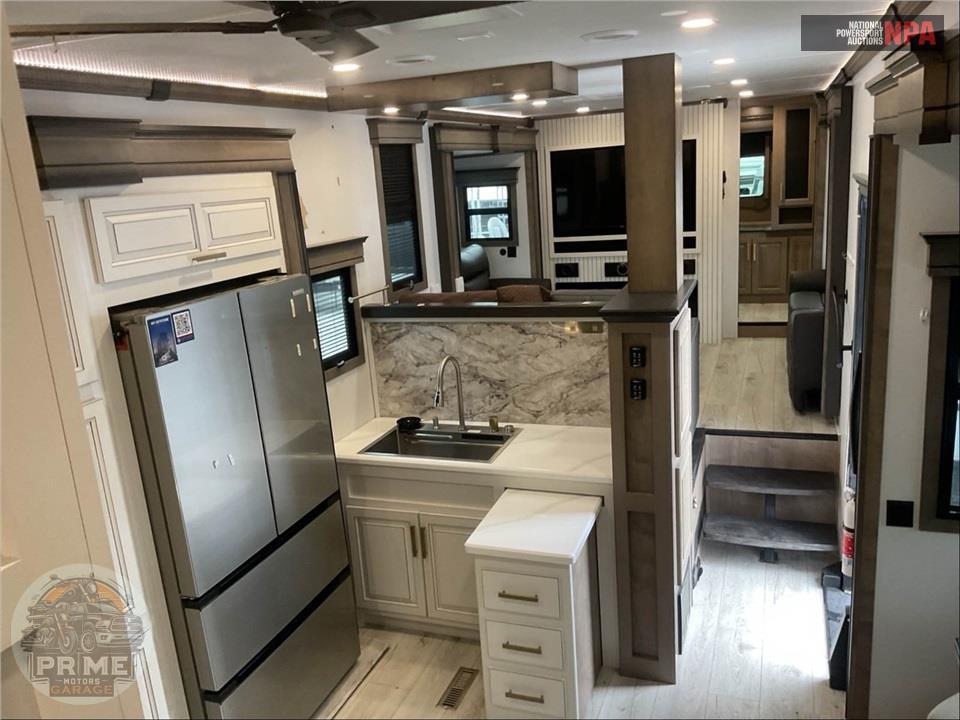 2025 Keystone Rv M-3941 FO - MONTANA FIFTH WHEEL SERIES — фото 6