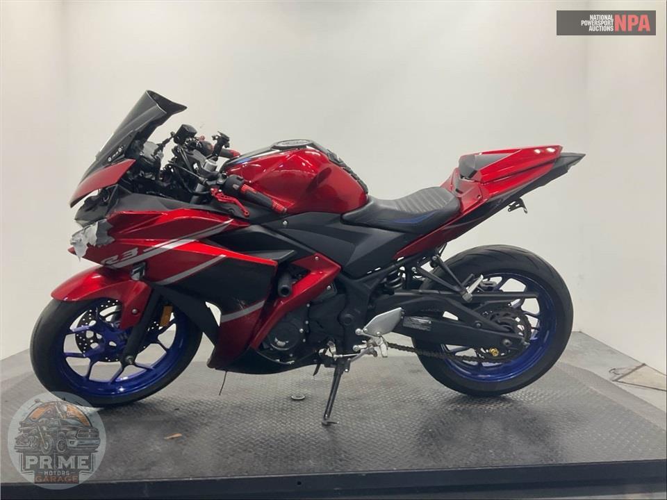 2015 Yamaha YZF-R3 — фото 3