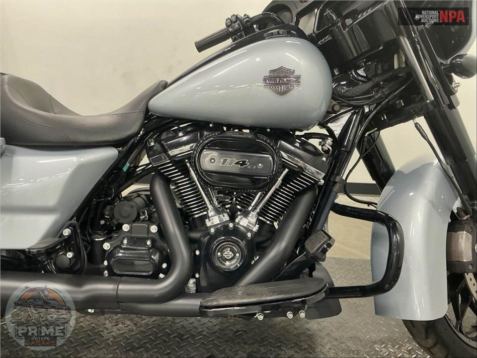 2023 Harley-Davidson FLHXS STREET GLIDE SPECIAL — фото 6