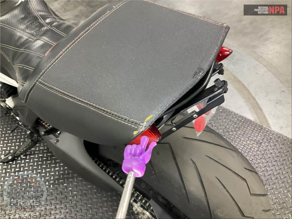 2015 Ducati DIAVEL CARBON WHITE — фото 34