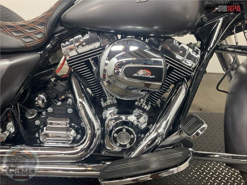 2015 Harley-Davidson FLHX STREET GLIDE — фото 6