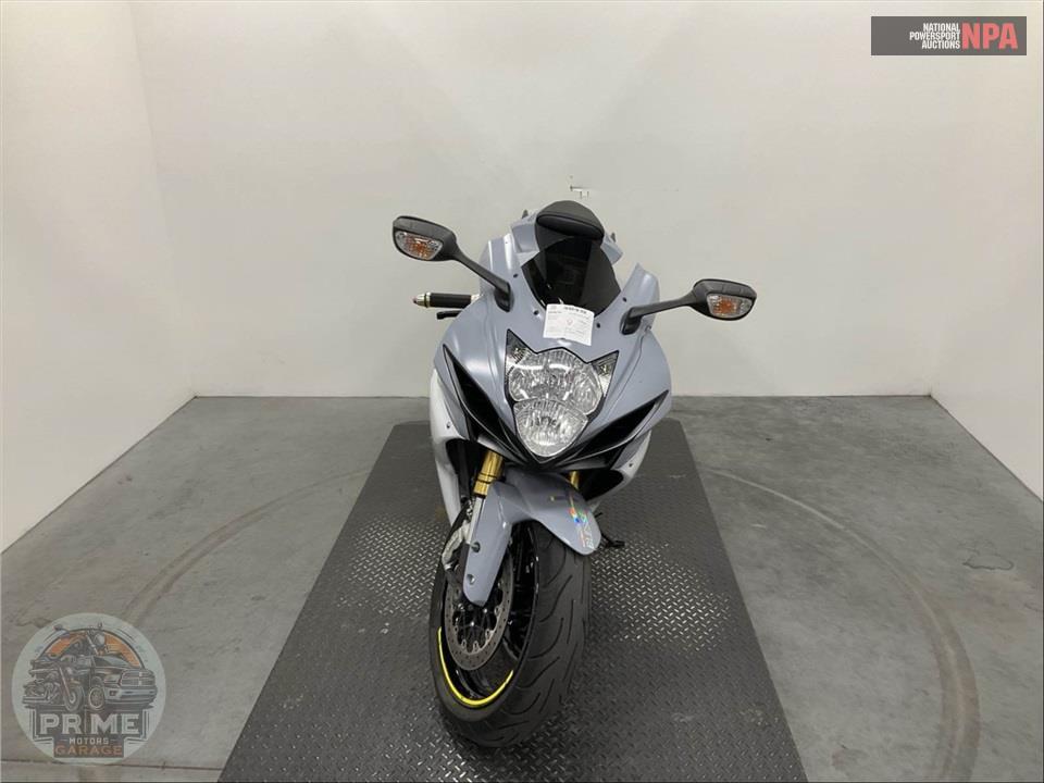 2022 Suzuki GSX-R750 — фото 2