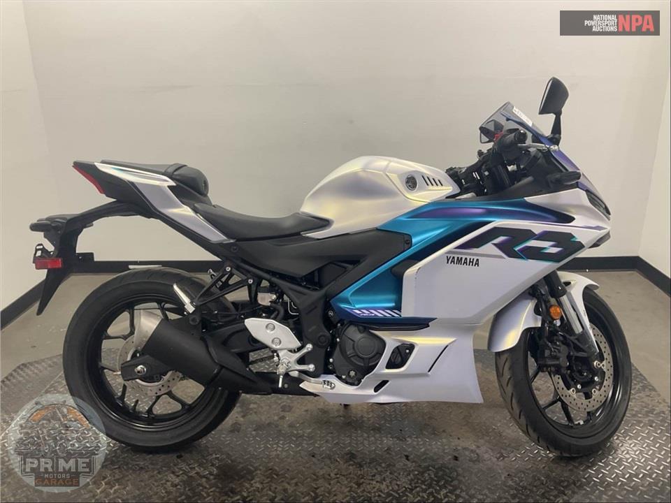 2025 Yamaha YZF-R3 — фото 1