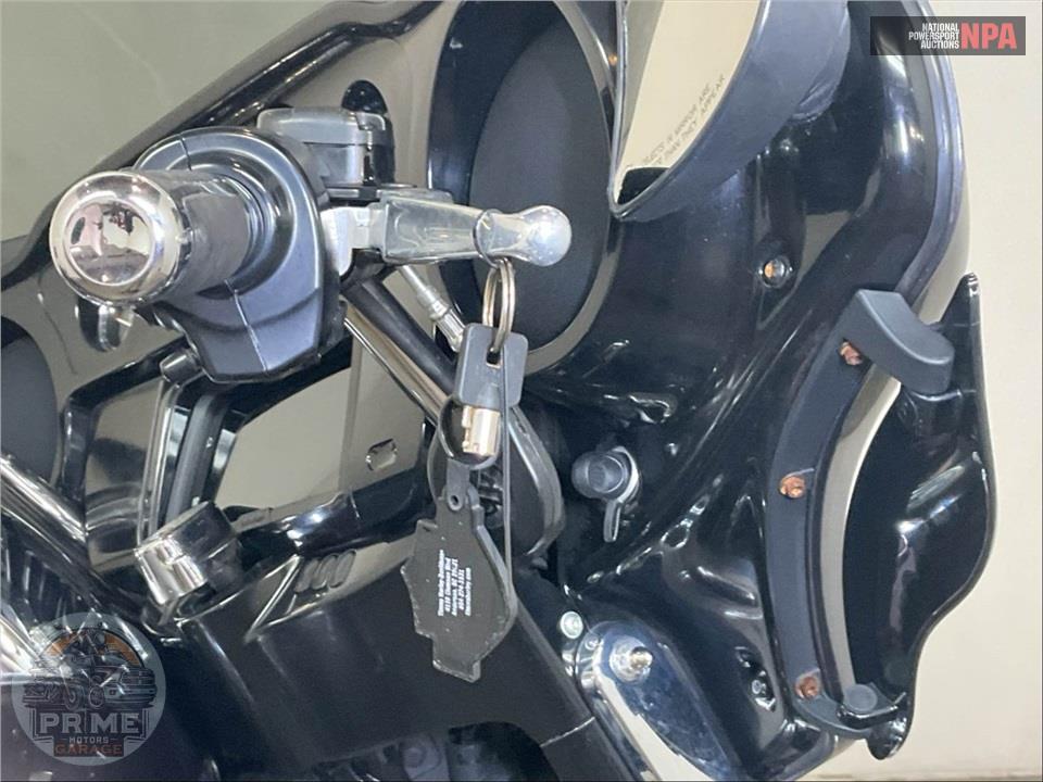 2014 Harley-Davidson FLHXS STREET GLIDE — фото 11