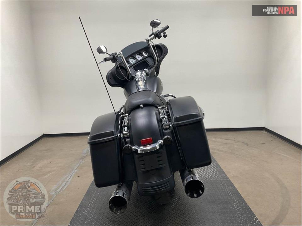 2020 Harley-Davidson FLHX STREET GLIDE — фото 4