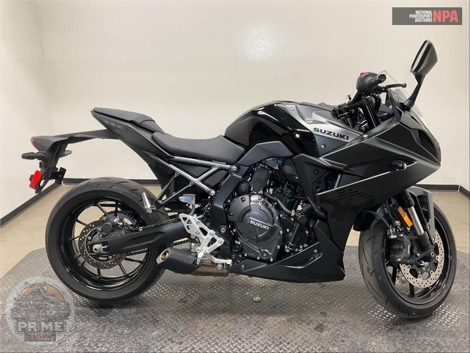 2025 Suzuki GSX800FRQM5 GSX-8R — фото 1