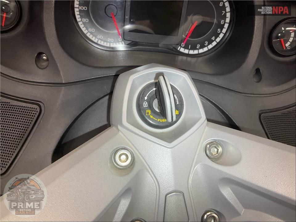 2011 Can-Am SPYDER RT-S SE5 — фото 10