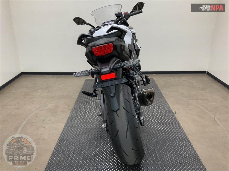 2026 Suzuki GSX-S1000GT+ — фото 4