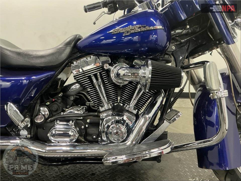 2006 Harley-Davidson FLHXI STREET GLIDE — фото 6