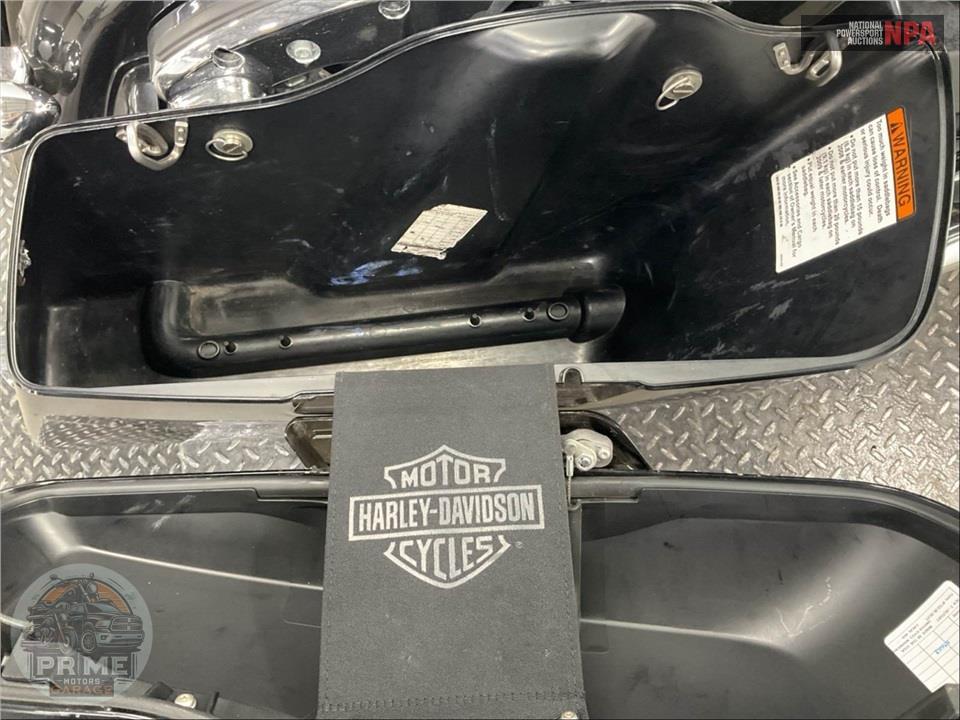 2015 Harley-Davidson FLHXS STREET GLIDE SPECIAL — фото 25