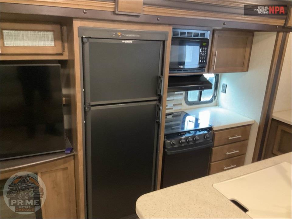 2018 Keystone Rv M-32 RLI - COUGAR X-LITE SERIES — фото 15