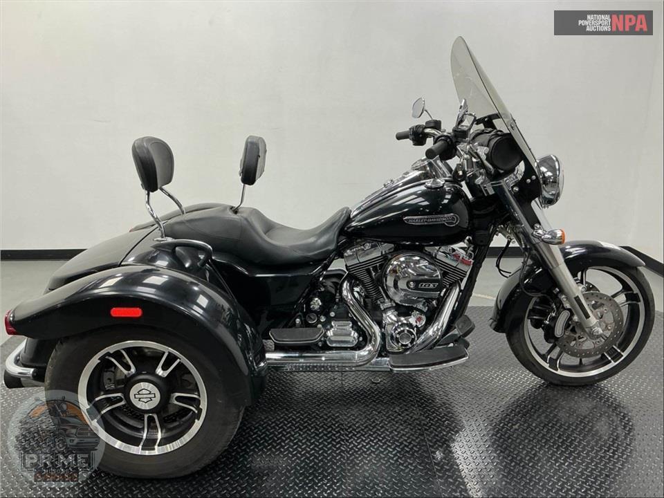 2015 Harley-Davidson FLRT FREE WHEELER — фото 1