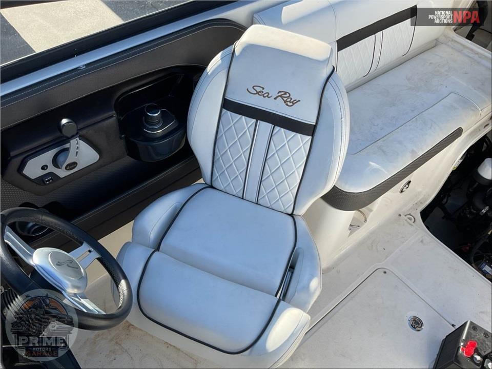 2017 Sea Ray Boats SLX-W 230 SLX SERIES L=23/E=1 370HP MERC IB — фото 35