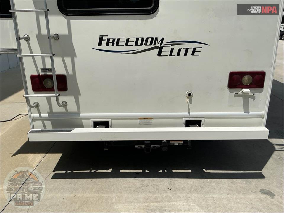 2019 Thor Motor Coach M-22FE E350-V10 - FREEDOM ELITE SERIES — фото 51