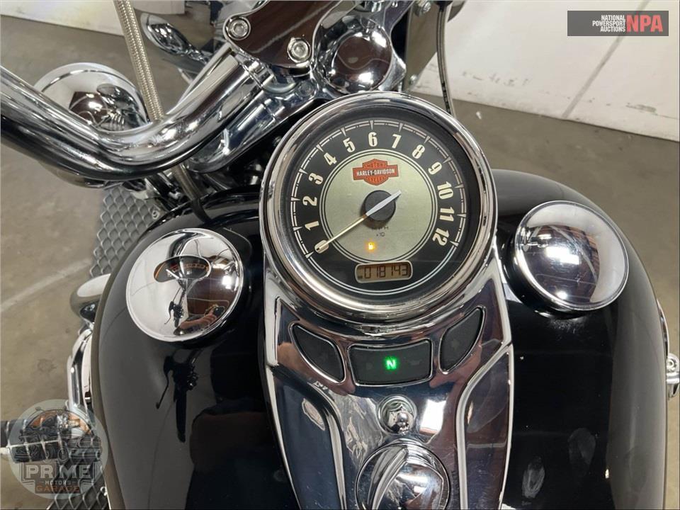 2016 Harley-Davidson FLSTC HERITAGE SOFTAIL CLASSIC — фото 5