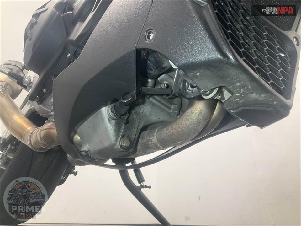 2018 Aprilia TUONO V4 1100 RR — фото 13