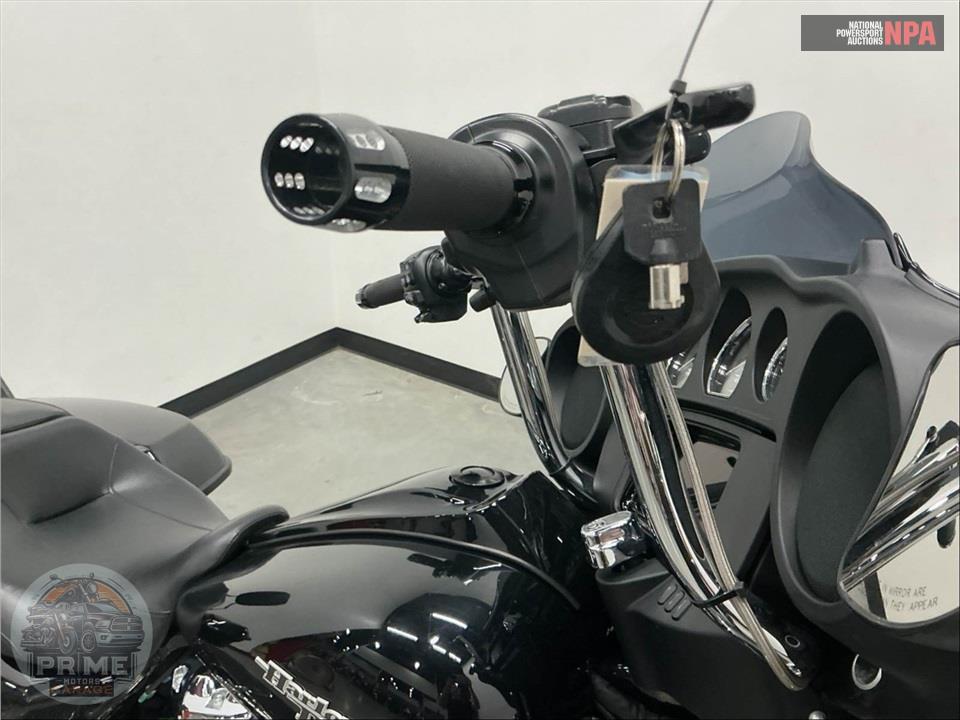 2020 Harley-Davidson FLHX STREET GLIDE — фото 12