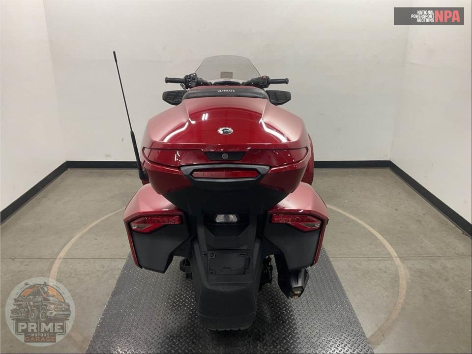 2018 Can-Am SPYDER F3 LIMITED SE6 — фото 4