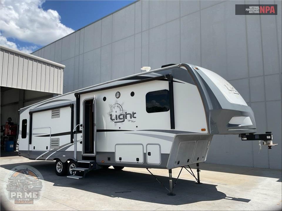 2017 Highland Ridge Rv M-293RLS - LIGHT FIFTH WHEEL SERIES — фото 1