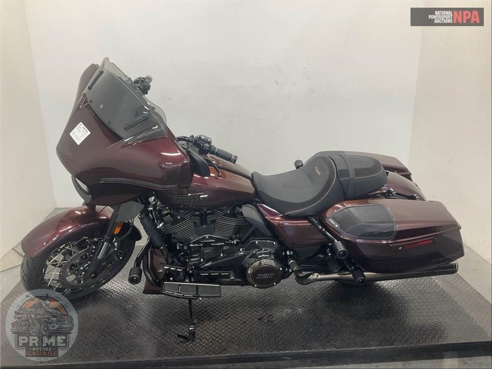 2024 Harley-Davidson FLHXSE CVO STREET GLIDE — фото 3