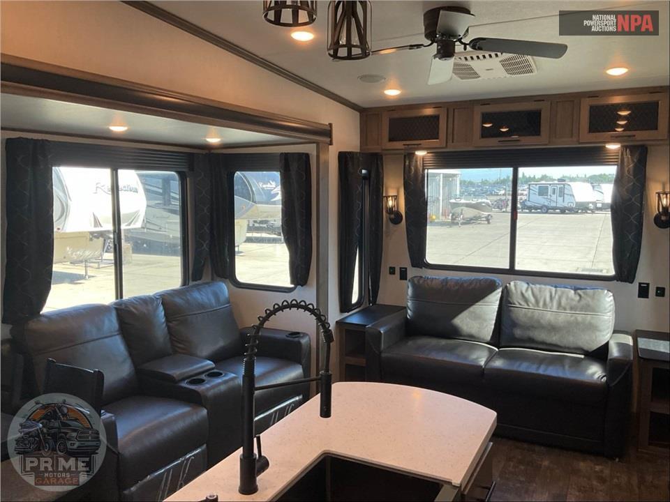 2022 Sabre By Forest River M-36BHQ — фото 7