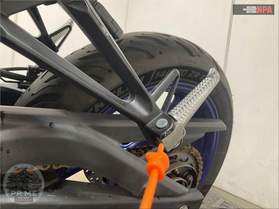 2021 Yamaha YZF-R3 — фото 24