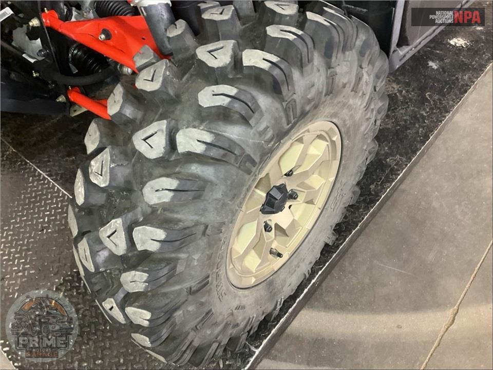 2023 Can-Am DEFENDER MAX X MR WITH DOORS — фото 25