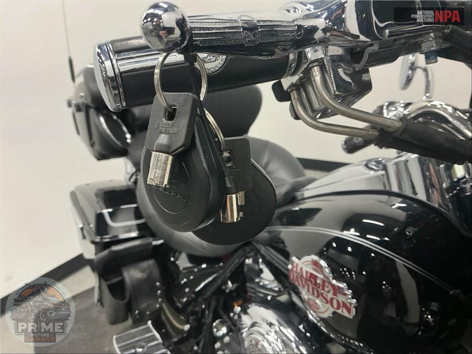 2007 Harley-Davidson FLHTCU ULTRA CLASSIC ELECTRA GLIDE — фото 10