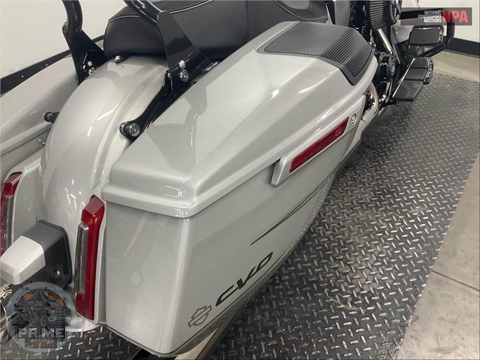 2023 Harley-Davidson FLHXSE CVO STREET GLIDE — фото 18