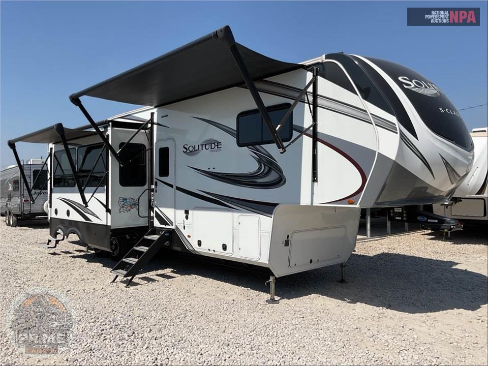 2022 Grand Design Recreational Vehicles M-3740BH - SOLITUDE S-CLASS FIFTH WHEEL SERIES — фото 1
