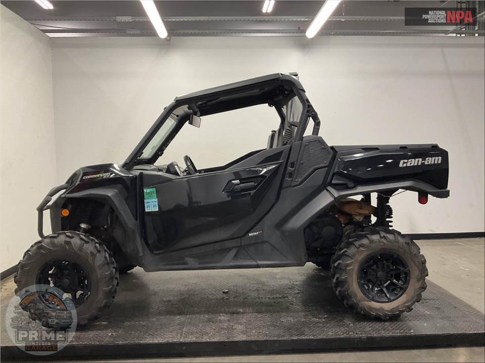 2025 Can-Am COMMANDER XT 700 — фото 3