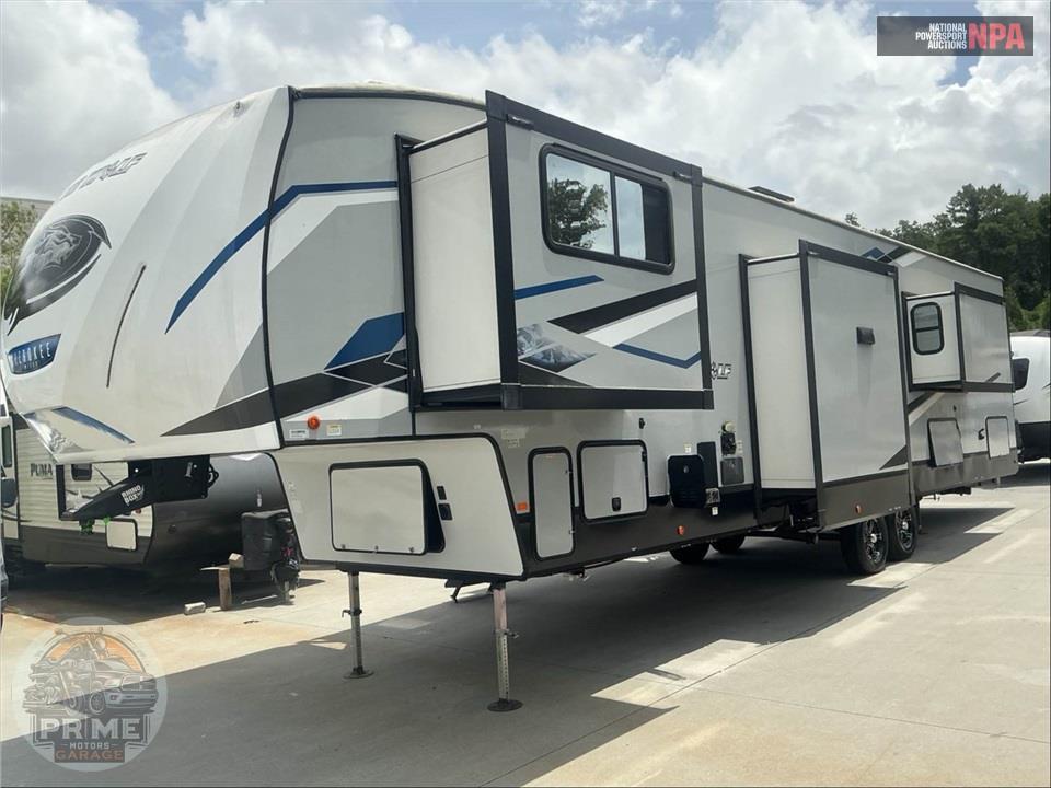 2023 Cherokee By Forest River M-3910SUITE - ARCTIC WOLF FIFTH WHEEL SERIES — фото 2