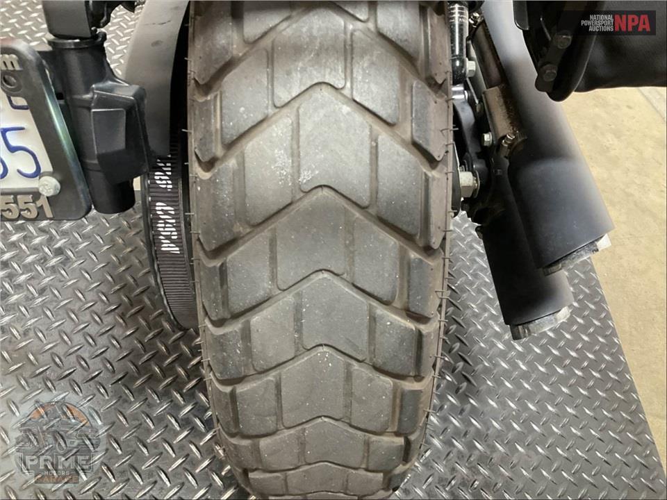 2020 Indian Motorcycle SCOUT BOBBER (ABS, BLACK) — фото 15