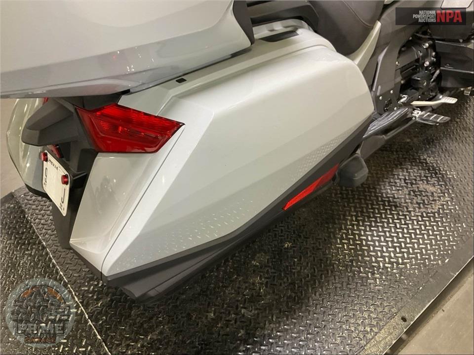 2021 Honda GL1800B GOLDWING — фото 18