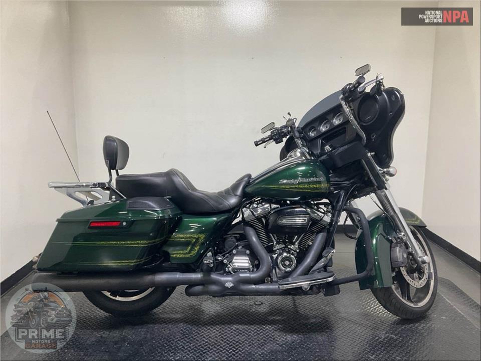 2019 Harley-Davidson FLHX STREET GLIDE — фото 1