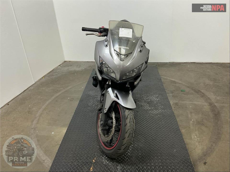 2015 Honda CBR500RF — фото 2