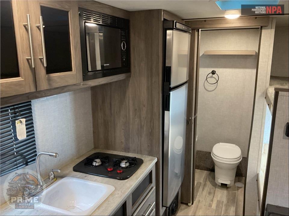 2021 Crossroads Rv M-18 BH ZINGER LITE SERIES — фото 7