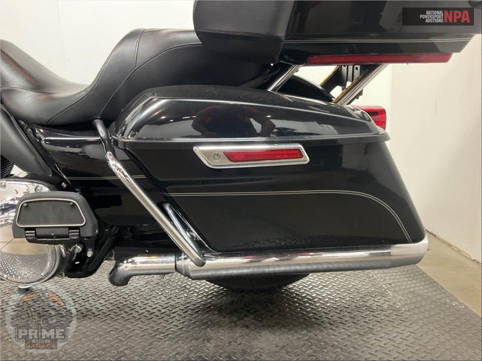 2017 Harley-Davidson FLTRU ROAD GLIDE ULTRA — фото 19