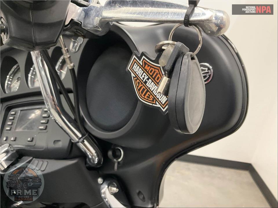 2020 Harley-Davidson FLHX STREET GLIDE — фото 10