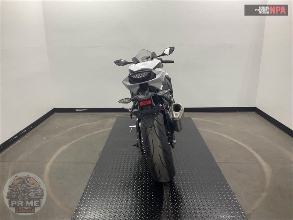 2026 Honda CBR1000RR — фото 4