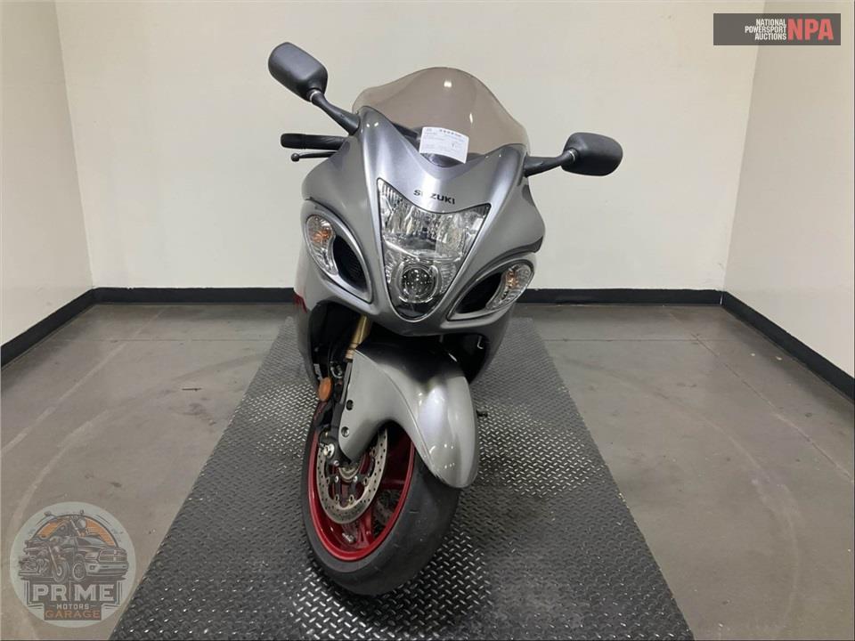 2019 Suzuki GSX1300RAL9 HAYABUSA — фото 2