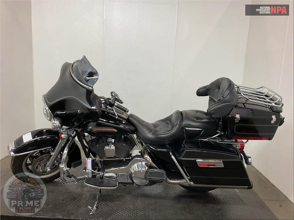2005 Harley-Davidson FLHTCI ELECTRA GLIDE CLASSIC — фото 3