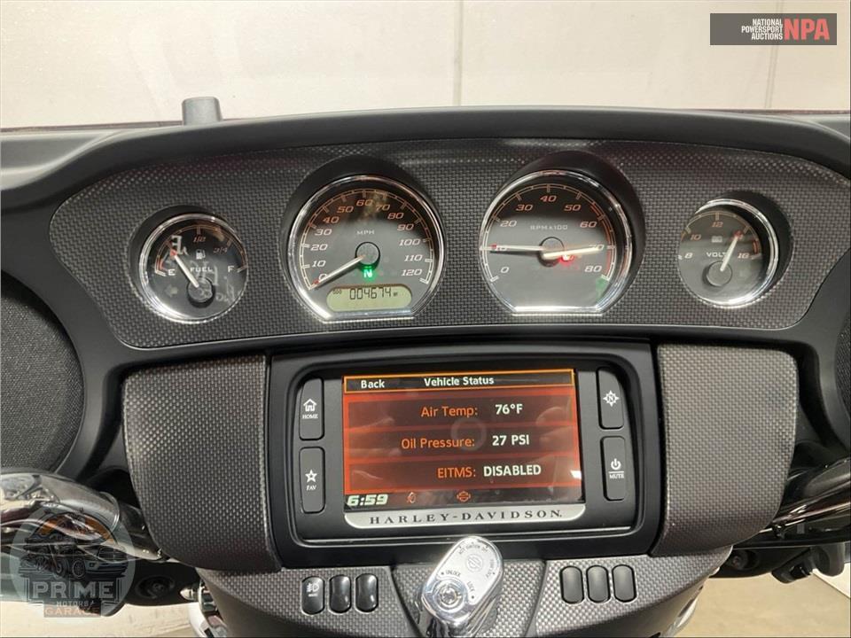2015 Harley-Davidson FLHTCUTG TRIGLIDE ULTRA CLASSIC — фото 5
